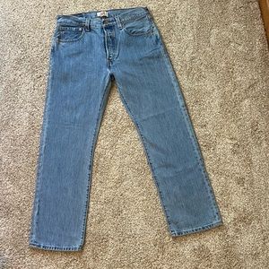 blue levi straight jean